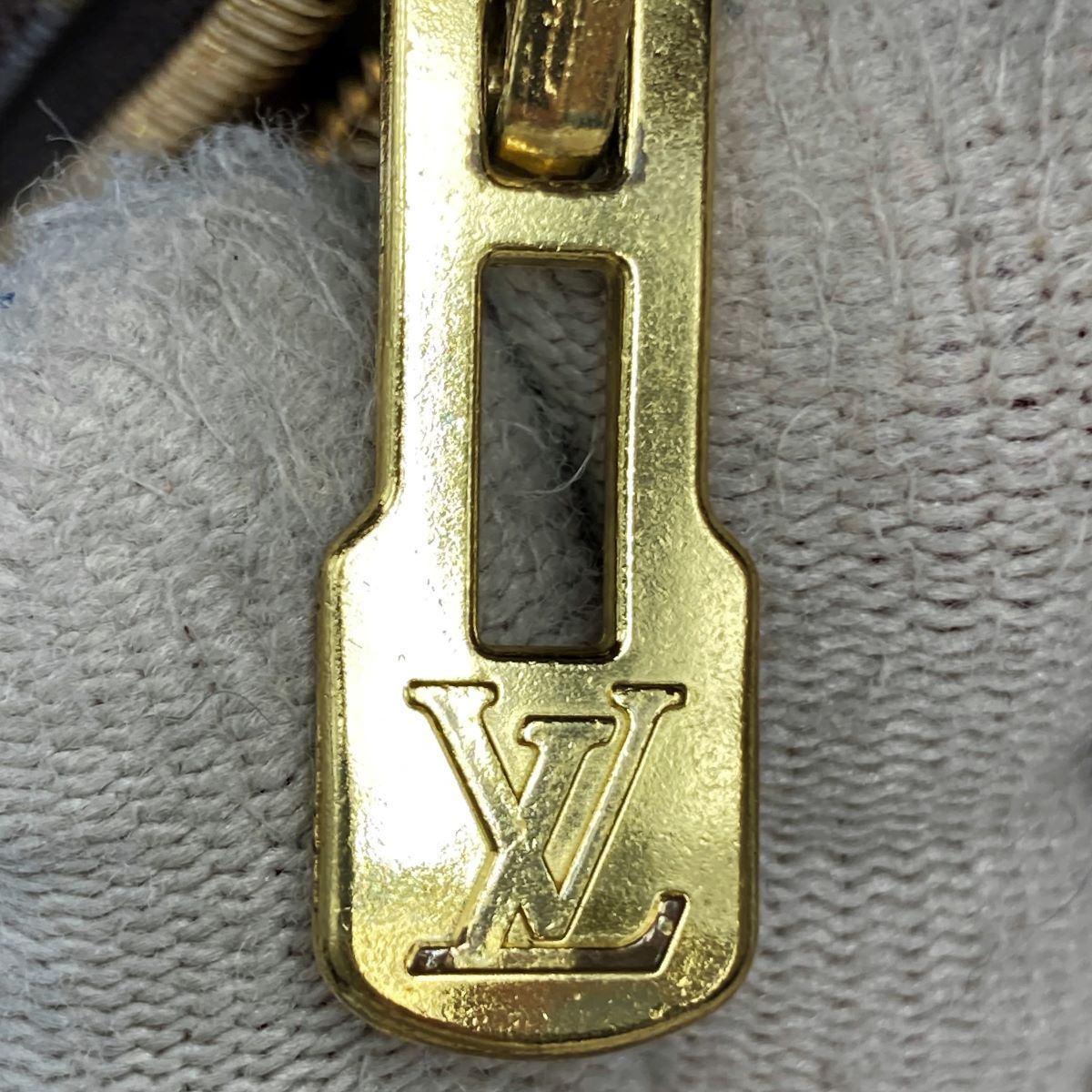 Louis Vuitton M53380/Rivoli Handbag Monogram