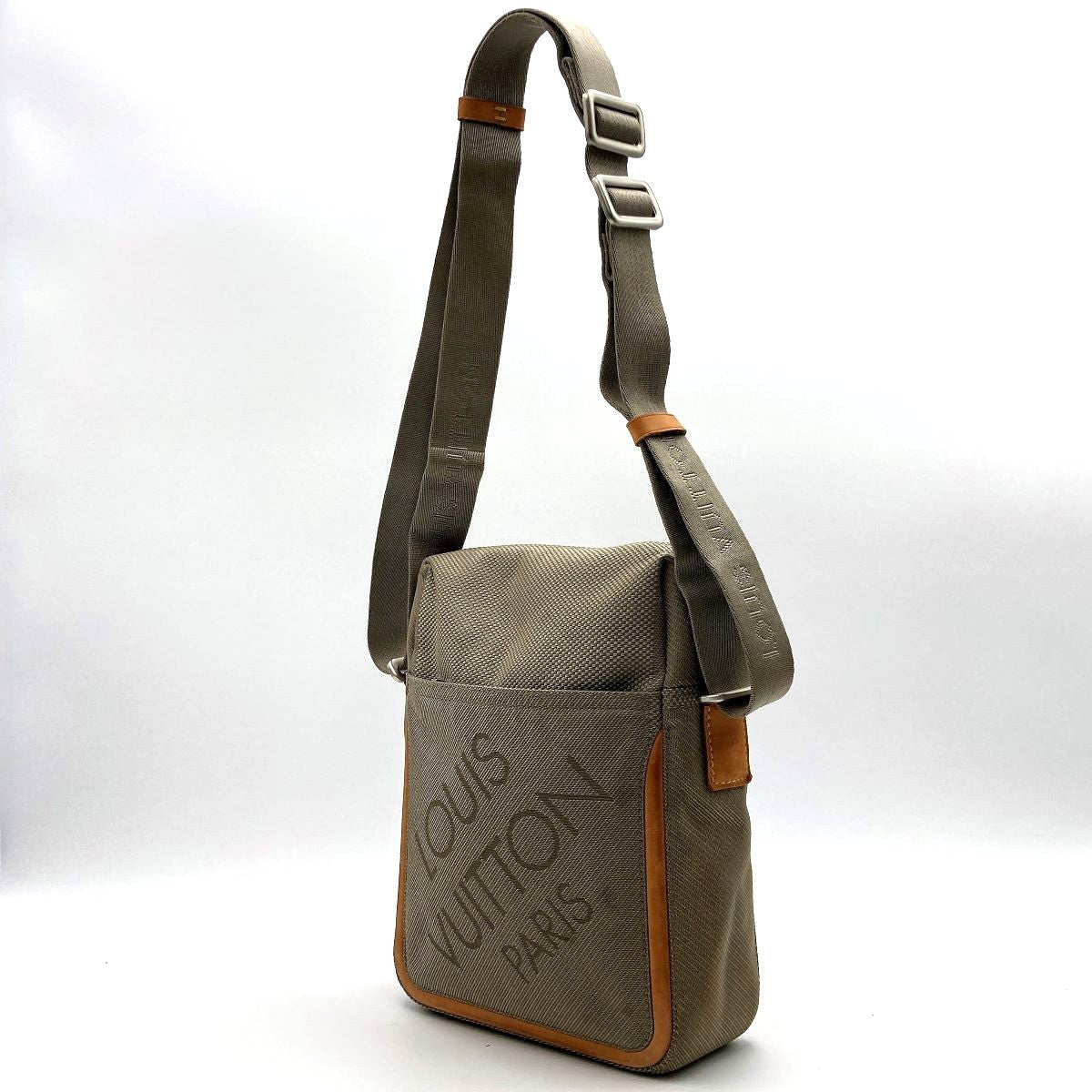 Louis Vuitton M93224 Citadan NM Shoulder Bag, Damier Geant, Crossbody, Nylon, Gray