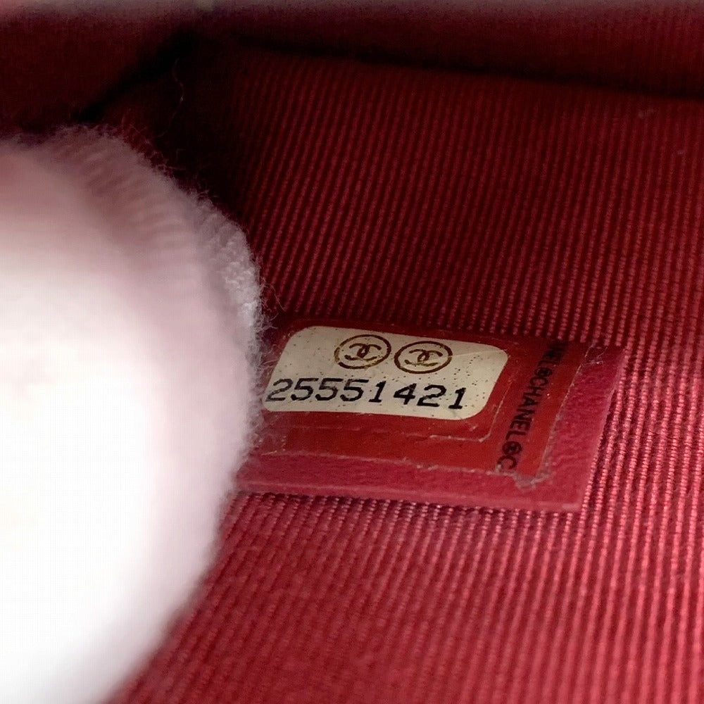 CHANEL Gabriel Phone Holder, Smartphone Case, Chain Wallet, Mini Chain Shoulder Bag, Leather, White/Black, Two-Tone, Women's Fashion, No. 25