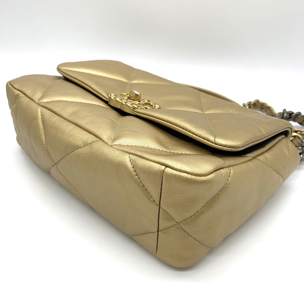 CHANEL19 Chanel Dixneuf Medium Size Maxi Matelassé Chain Shoulder Bag Handbag 2-way Women's PRE-OWNED