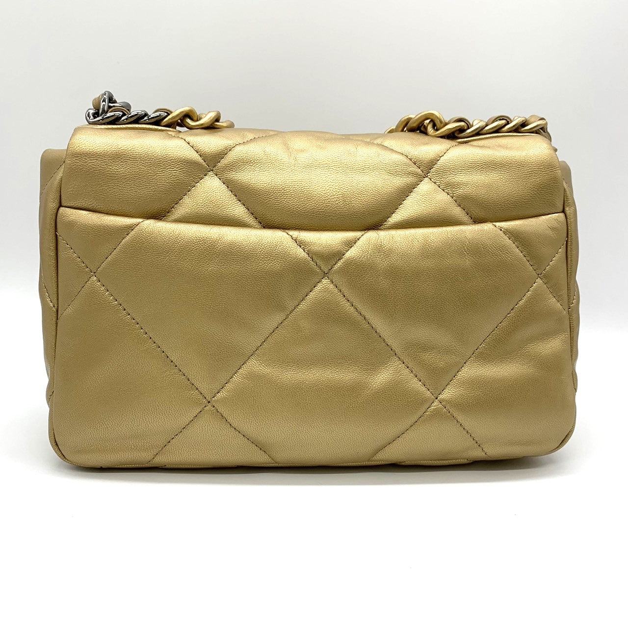 CHANEL19 Chanel Dixneuf Medium Size Maxi Matelassé Chain Shoulder Bag Handbag 2-way Women's PRE-OWNED