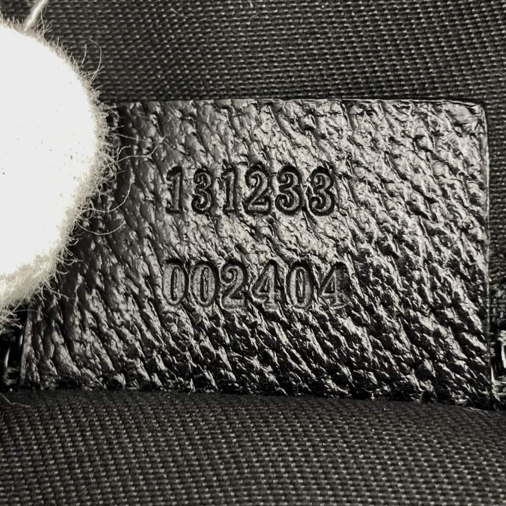 GUCCI 131233 ビッグトートバッグ、ハンドバッグ、シェリーライン、GGキャンバス、ブラック、メンズ＆レディース【中古品】