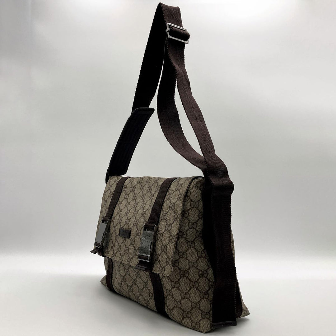 Gucci 122373 Shoulder bags GG Supreme Brown