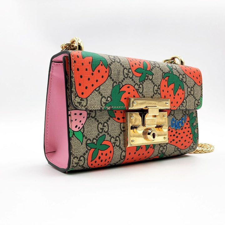Gucci 409487 Shoulder bags GG Supreme Strawberry Beige Pink