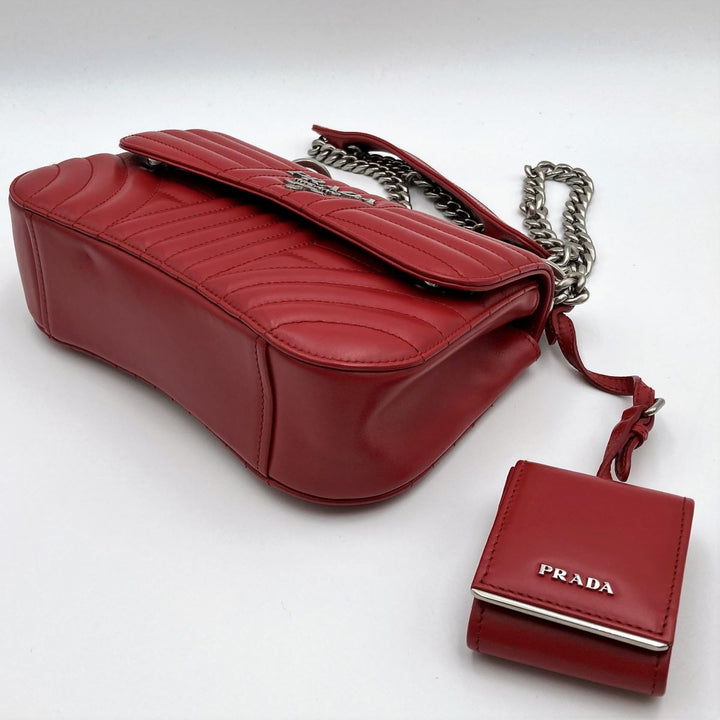 Prada Shoulder bags Pouch Leather Red