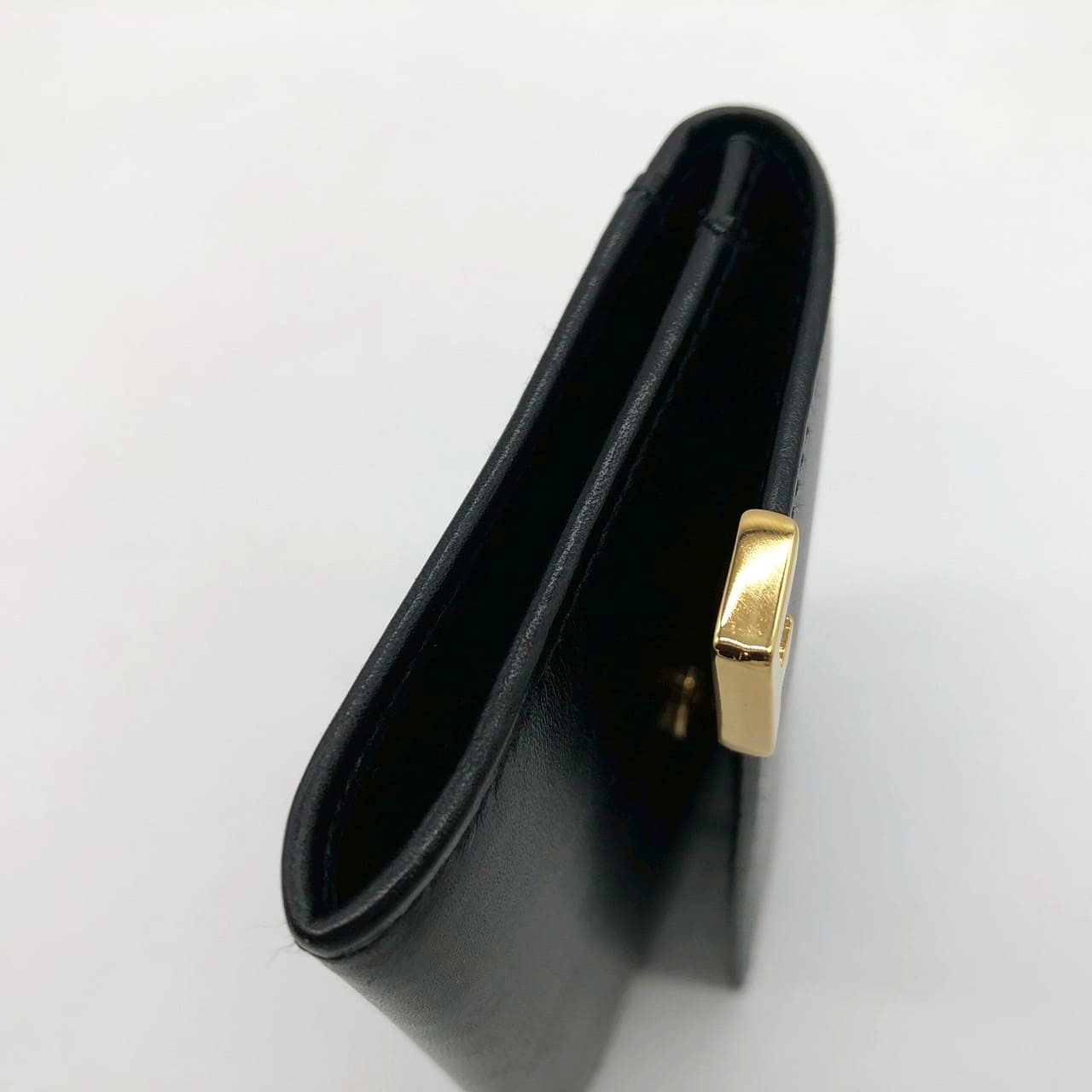 Salvatore Ferragamo coin case, small item holder, wallet, leather, black, women's, men's, vintage, brand, used. PRE-OWNED