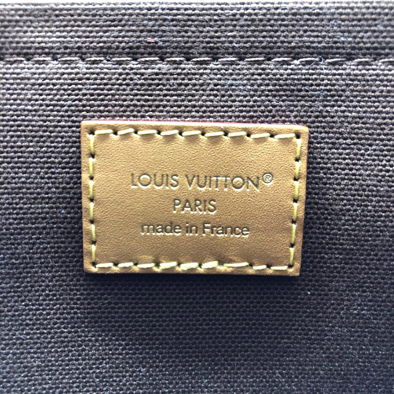 Excellent condition LOUIS VUITTON Pochette Voyage Souple M14057 clutch bag, Monogram canvas/leather, brown, women's fashion.