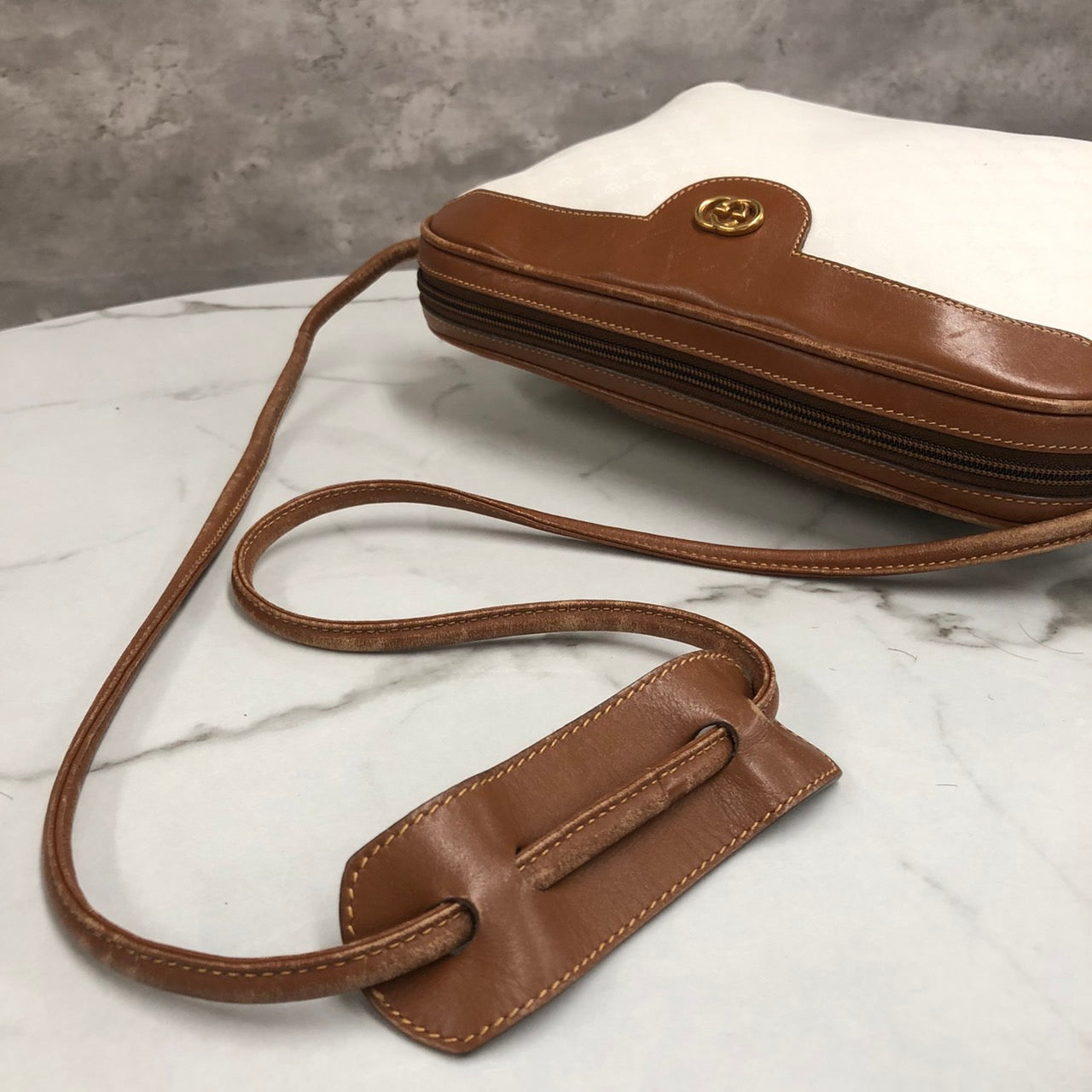 GUCCI Old Gucci 0001 104 0558 Shoulder Bag White Brown Micro GG PVC x Leather Brand Women's (Slightly Imperfect)