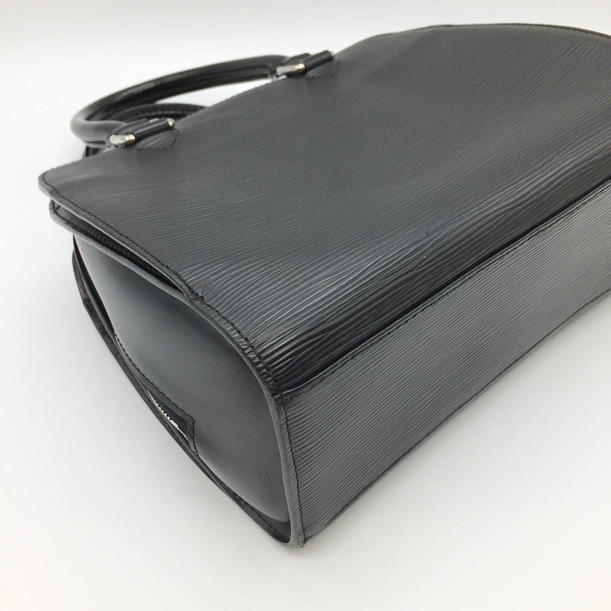 Louis Vuitton M52772 Pont Neuf Epi Handbag in Black with Silver Hardware