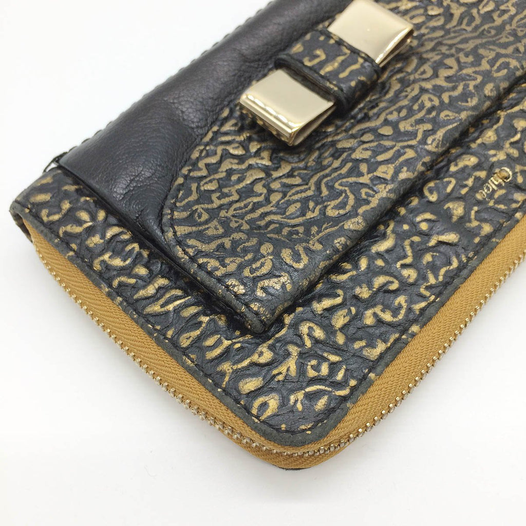 Chloe Lily Long Wallet Round Zipper Ribbon Leather Black x Gold