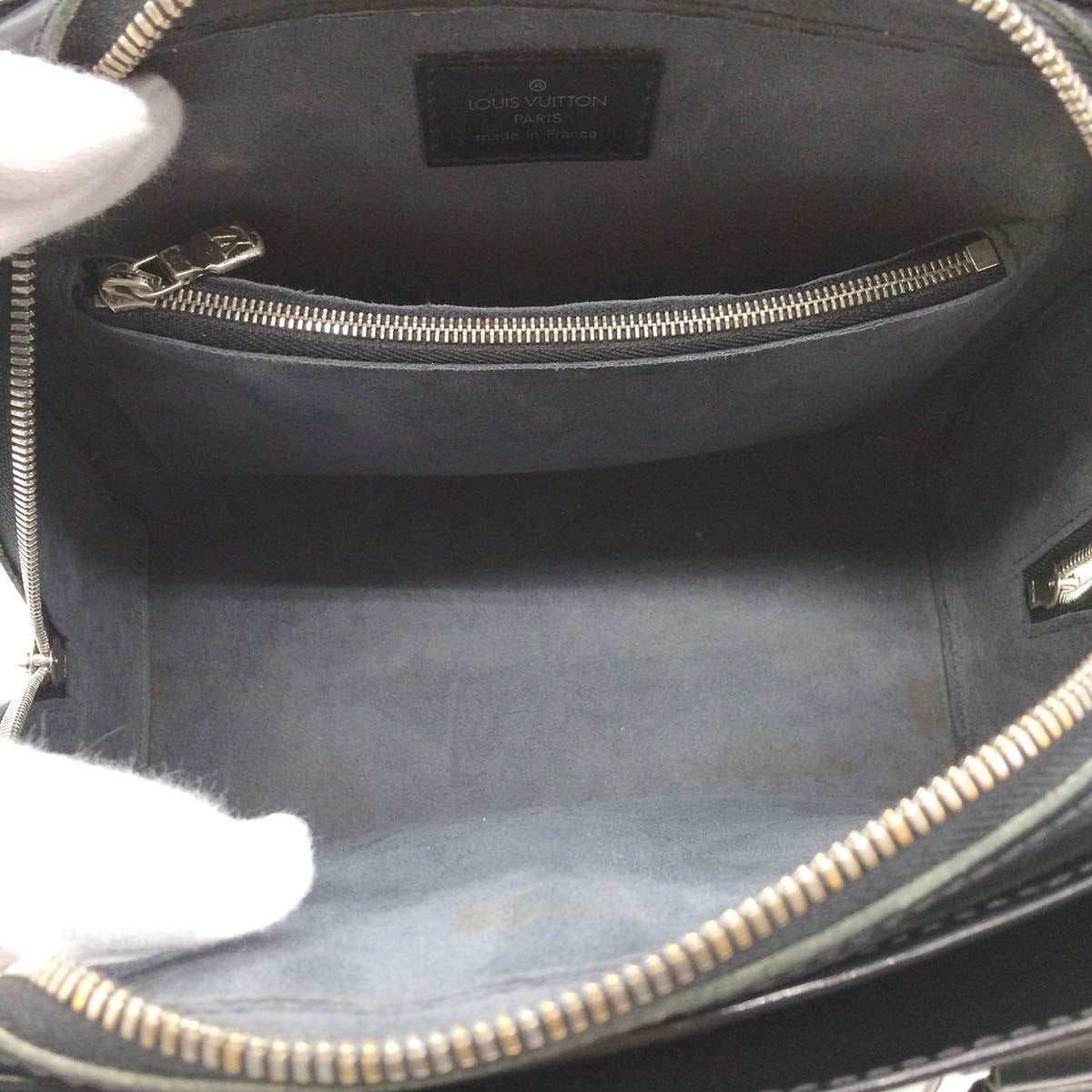Louis Vuitton M52772 Pont Neuf Epi Handbag in Black with Silver Hardware